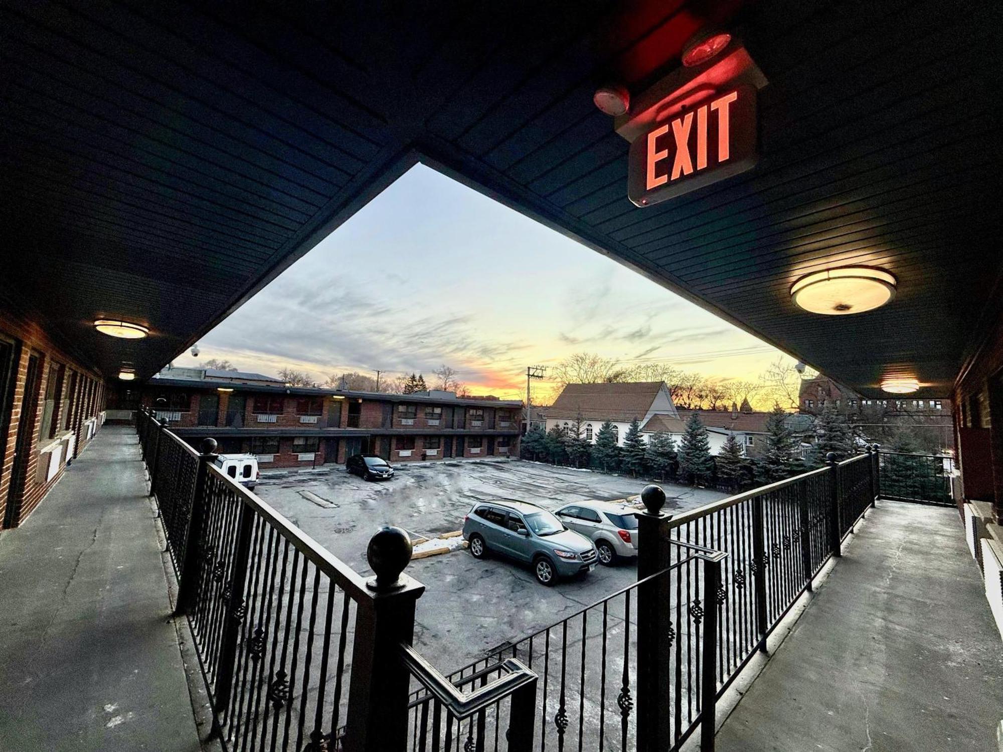 Admiral Motel By Oyo Chicago I-94 Exterior photo